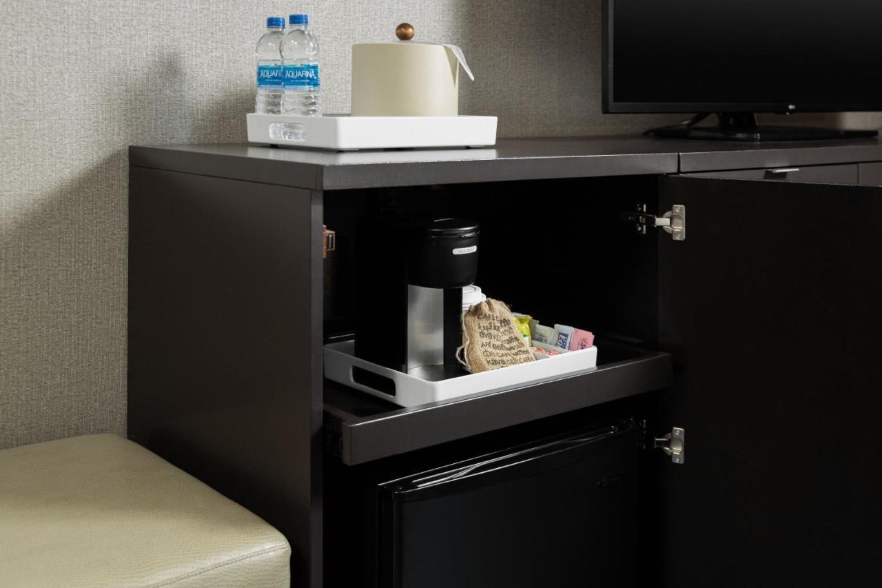 Four Points By Sheraton Milwaukee North Shore Brown Deer Екстериор снимка
