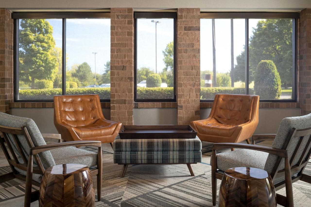 Four Points By Sheraton Milwaukee North Shore Brown Deer Екстериор снимка
